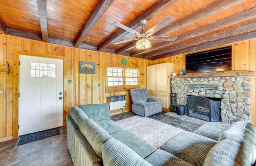 Running Springs Casa | Between Big Bear and Lake Arrowhead - Cabin with View!