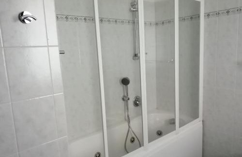 Carate Urio Casa | Between mountains and lake