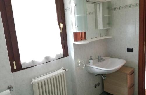 Carate Urio Casa | Between mountains and lake