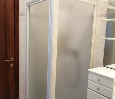 Carate Urio Casa | Between mountains and lake