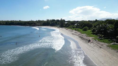 Tamarin Chalet De Esquí | Between2Waters Chalet rental car offered