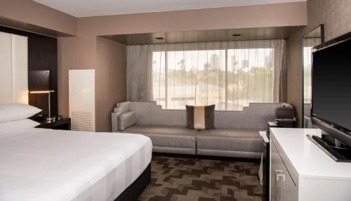 Pico - Robertson Hotel | Beverly Hills Marriott