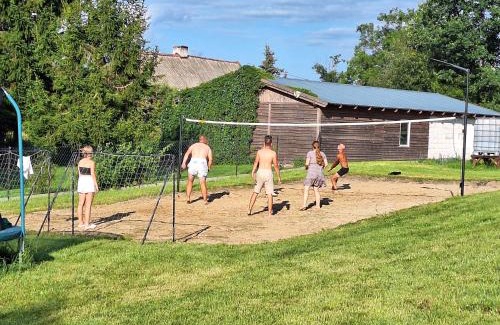 Boreczno Apartamento | Biały domek nad stawem