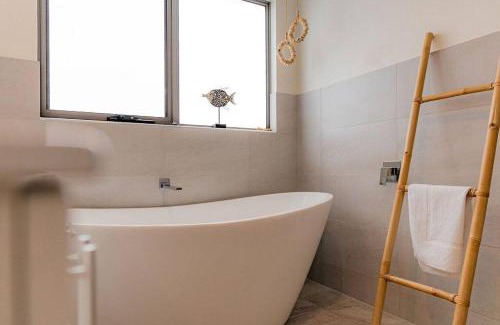 Bicheno Casa | Bicheno Sands-space and the sea