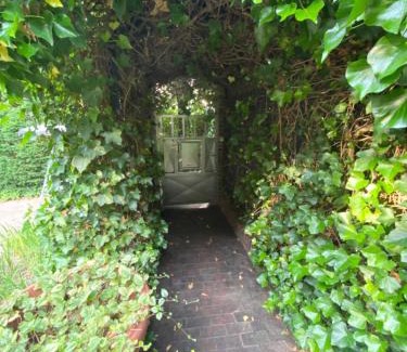 Halstenbek Apartamento | Bickbargen - Haus mit 4 Schlafzimmern und Platz