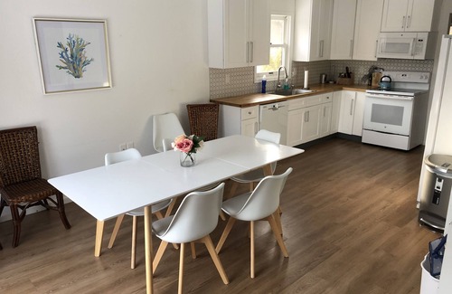 Saylorsburg Casa | Big and Spacious 4 bed, 4 bath near Camelback. HOT TUB, PRIVATE OUTDOOR POOL