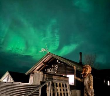 Jægervatnet Casa | Big cabin in Lyngen Fjords