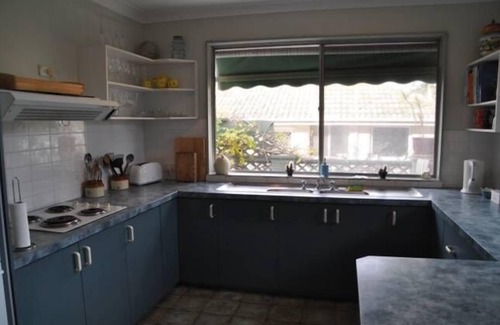 Denhams Beach Casa | Casa de playa grande y cómoda para familias y mascotas