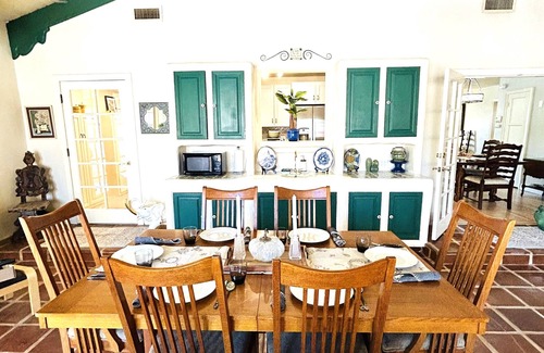 Baker Street Casa | BIG ONE OF A KIND EUROPEAN SPANISH MEXICAN HACIENDA HOUSE W/ POOL ARTSY VINTAGE