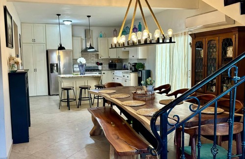 Constitución Casa | Big pool house with ocean view.