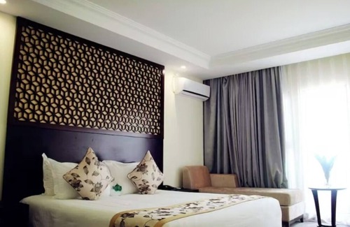 Freetown Casa | bintumani hotel
