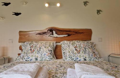 Altares Casa | Bird House by PontaNegraAzores