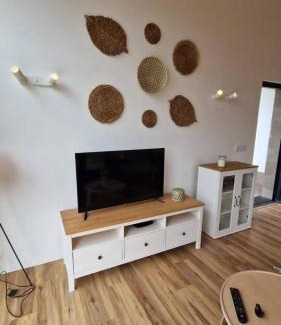 Altares Casa | Bird House by PontaNegraAzores