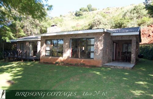 Cathkin Park Casa | Birdsong Cottage No 10 10 Poplar Drive Bergview Estate Cathkin Park