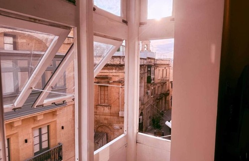 Senglea Casa | Birgu Square House By Holi