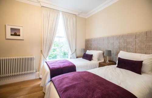 Londonderry Hotel | Bishop's Gate Hotel