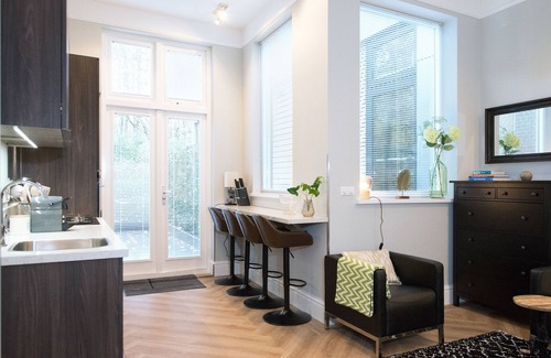 Benoordenhout Apartamento | BizStay Park Central Executive