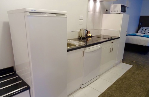 Hamilton Hotel | BKs Premier Motel Hamilton