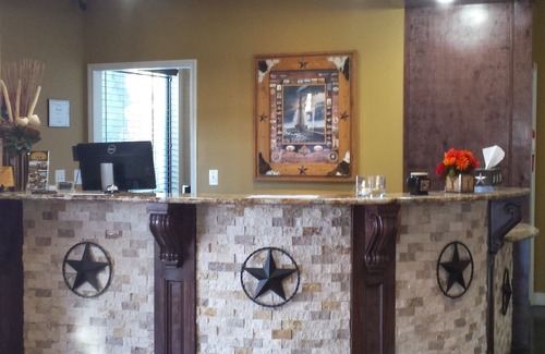 Sweet Home Hotel | Black Gold Inn