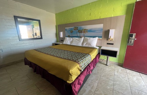 Apple Valley Hotel | Black Horse Motel