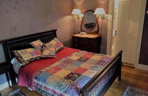 Richford Hotel | Black Lantern Inn