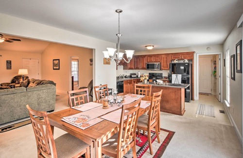 Blairsville Casa | Pacífica Blairsville Home w / Impresionante Mtn. ¡Puntos de vista!