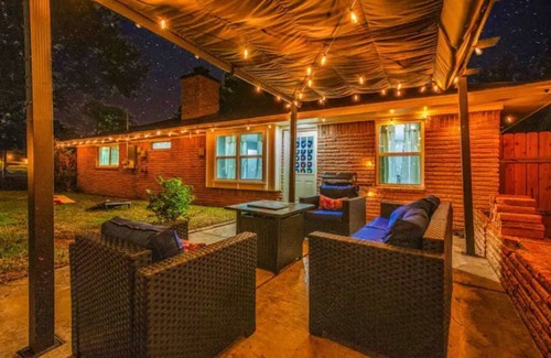 Sharpstown Casa | Blissful Adobe 4RBsHome Houston Memorial South West