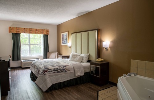 Marion Hotel | BlissPoint Inn & Suites