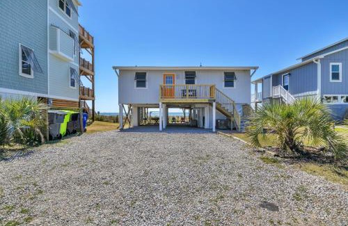 Oak Island Casa | Blu Malibu by Oak Island Accommodations