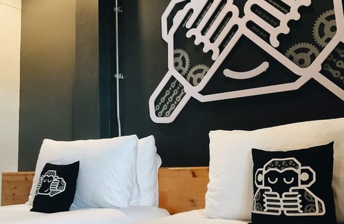 Talat Hotel | Blu Monkey Hub and Hotel Suratthani