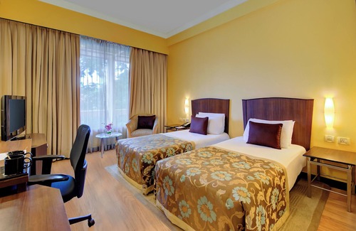 Pune Hotel | Blue Diamond - IHCL SeleQtions