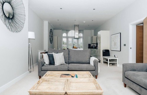 Henley-on-Thames Apartamento | Blue Heron - 2 Bedroom Apt With 2 Parking Spaces - From 165 Per Night