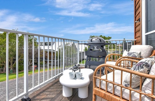 Caves Beach Villa | Blue Lagoon at Caves Beach Villas