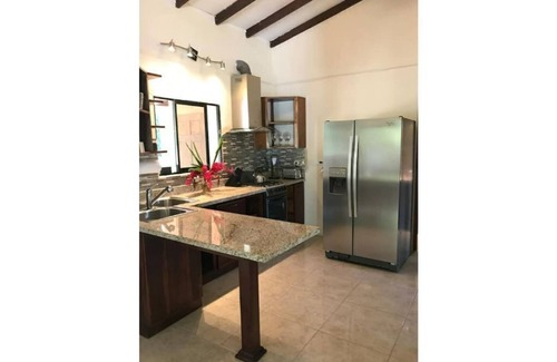 Cabuya Casa | Casita Morpho Azul