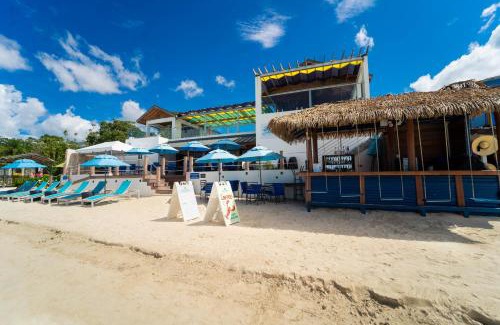 Negril Hotel | Blue Skies Beach Resort