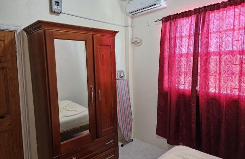 Demerara-Mahaica Apartamento | Blue Villa Apartment, East Coast Demerara