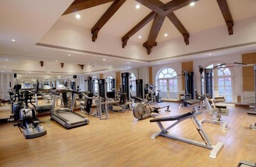 Mumbai Apartamento | Blue Vista - Lux 5bhk