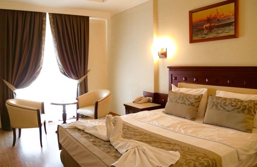 Buyukcekmece Hotel | Blue World Hotel