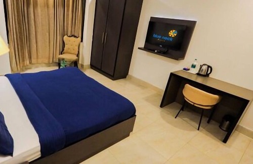 South City I Hotel | BlueNeck Sec 41 Millenium City Centre