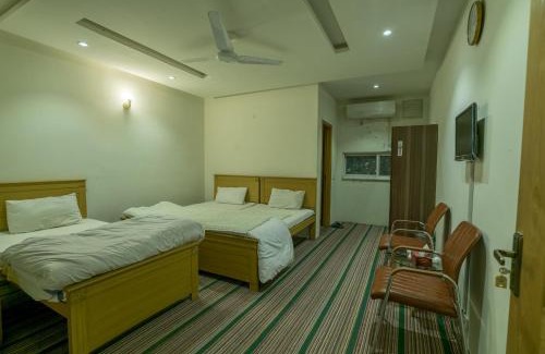 Lahore Hotel | BnB Hotel