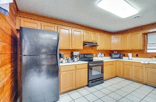 Dandridge Casa | Boat Dock: Pet-Friendly Douglas Lake Getaway!