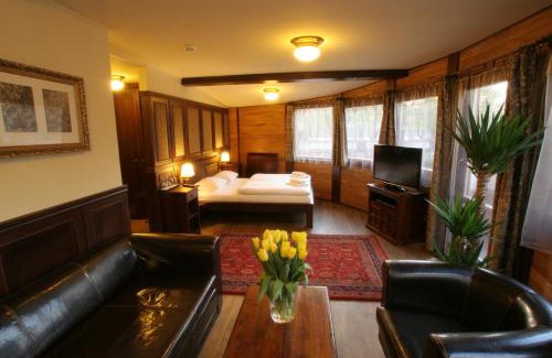 Nove Mesto Alquiler De Eote | Boat Hotel Matylda