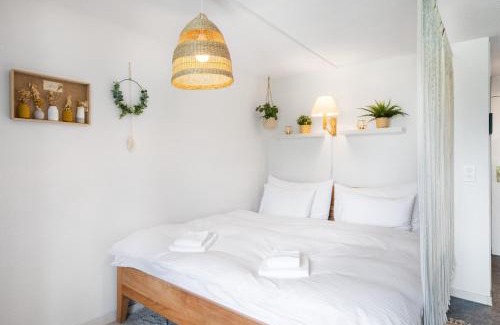 Darligen Apartamento | "Boho Oase" with lake view and pool