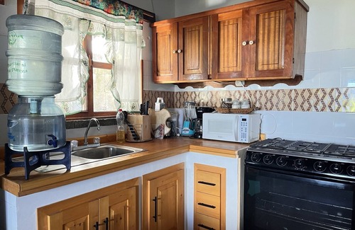San Pedro La Laguna Cabaña | Boho Oasis with Jacuzzi and Lake View