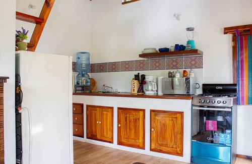 San Pedro La Laguna Cabaña | Boho Oasis with Jacuzzi and Lake View
