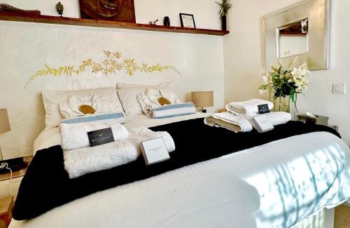 Gourge Casa | Bois Mort farm