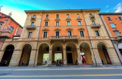 Historic Center Apartamento | BOLOGNA SUITES - PRIVATE BATHROOM