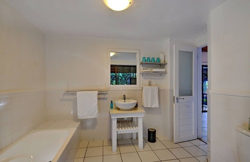 Saint Francis Bay Casa | BonBini Guest House