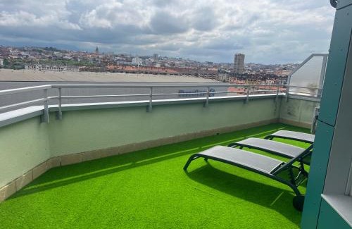 La Corredoria y Ventanielles Apartamento | Bonito atico zona hospital con garaje