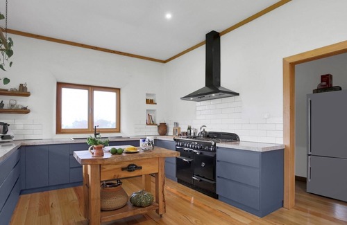 Bona Vista Otro | Bonnie View Farm Strawbale house with spectacular view